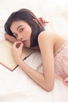 《交换:完美的邻居》中文